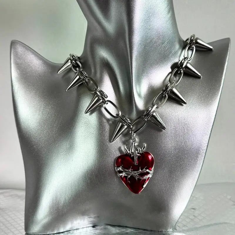 Crimson choker