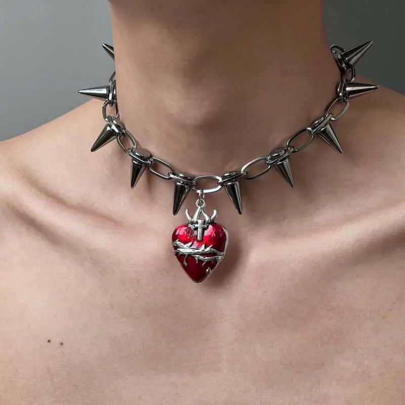 Crimson choker