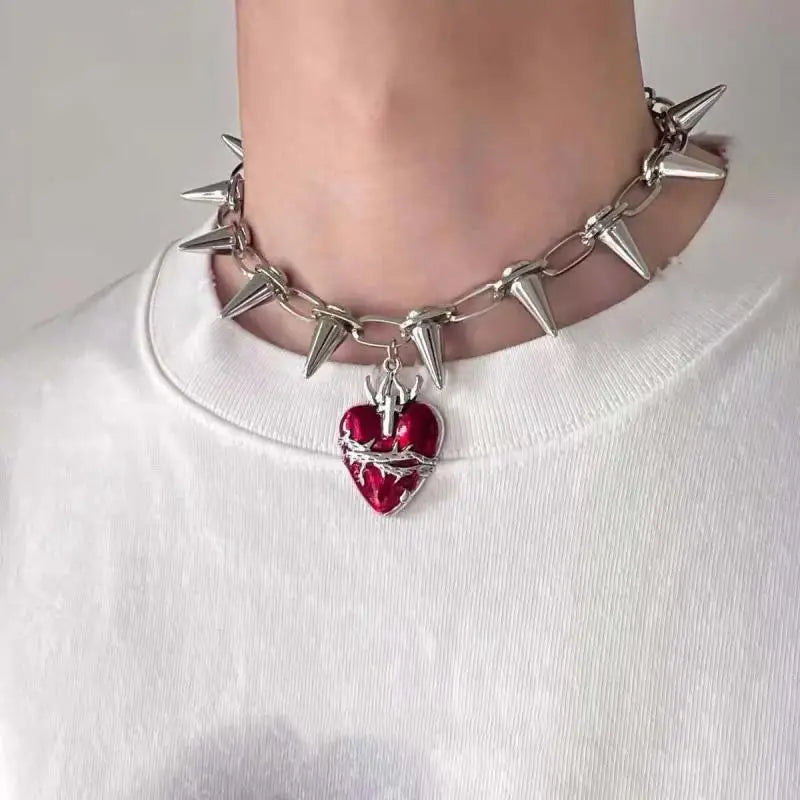 Crimson choker
