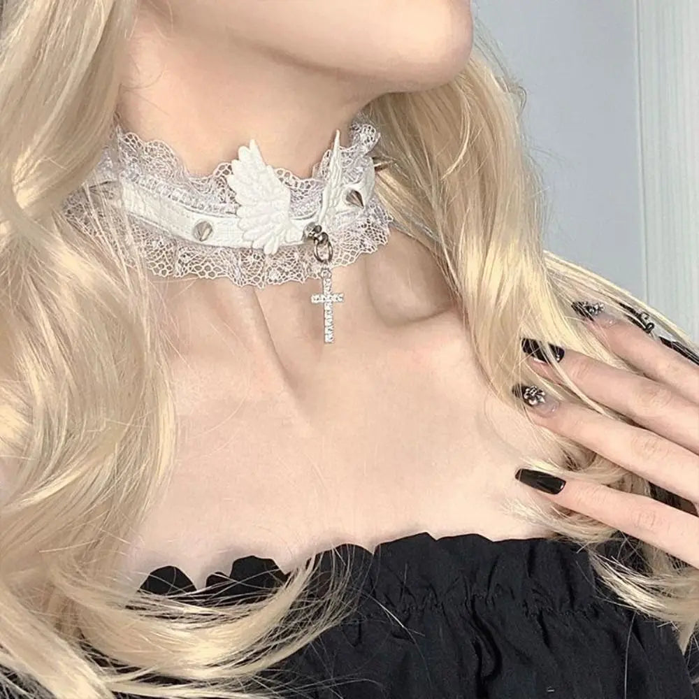 Angelic choker